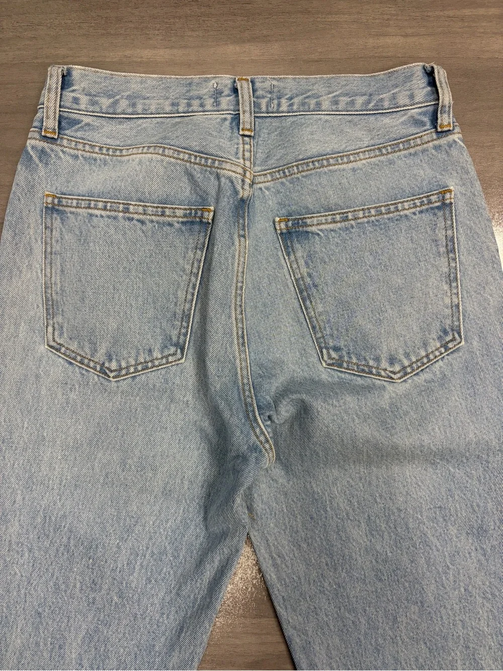 AGOLDE Lyle Low-Rise Slim Jeans in Switch Wash